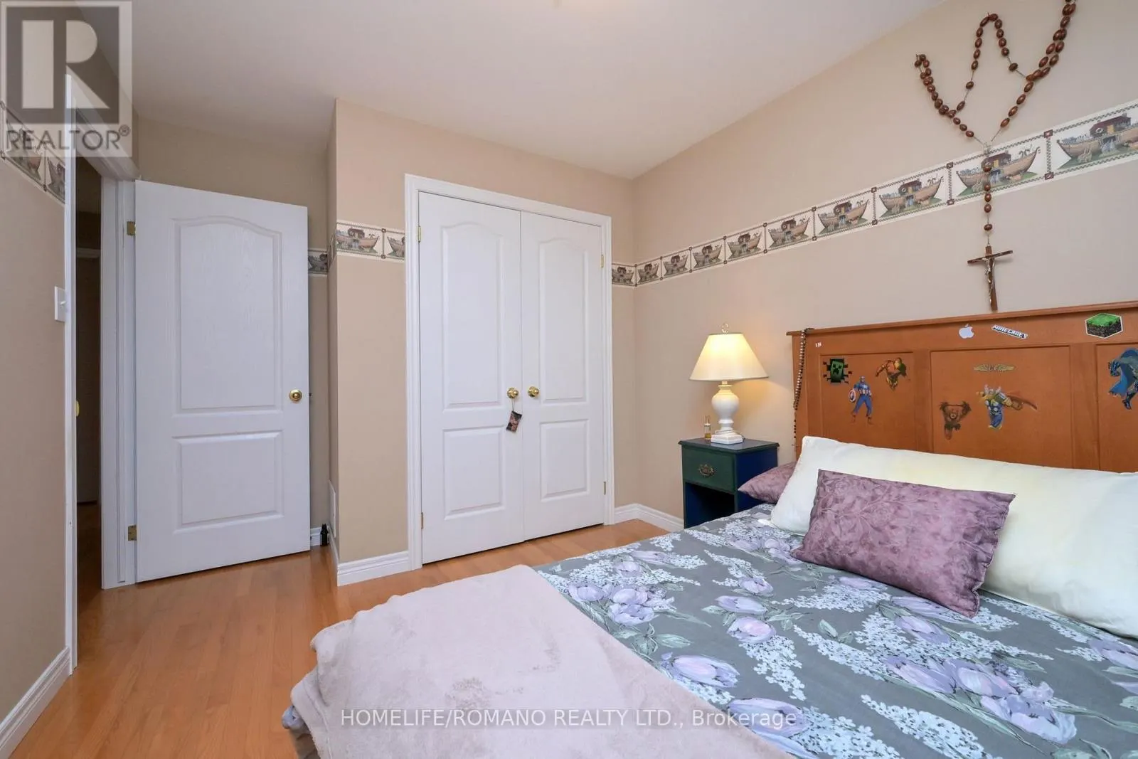 1052 GREENHILL AVENUE