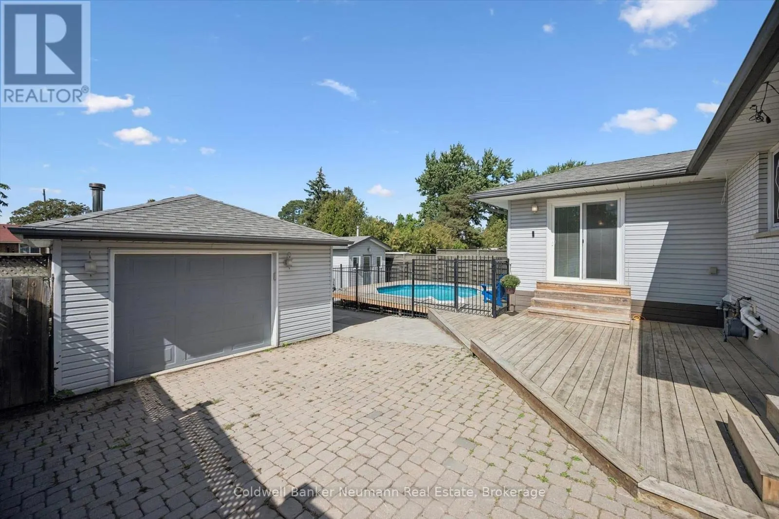 16 ARGYLE DRIVE