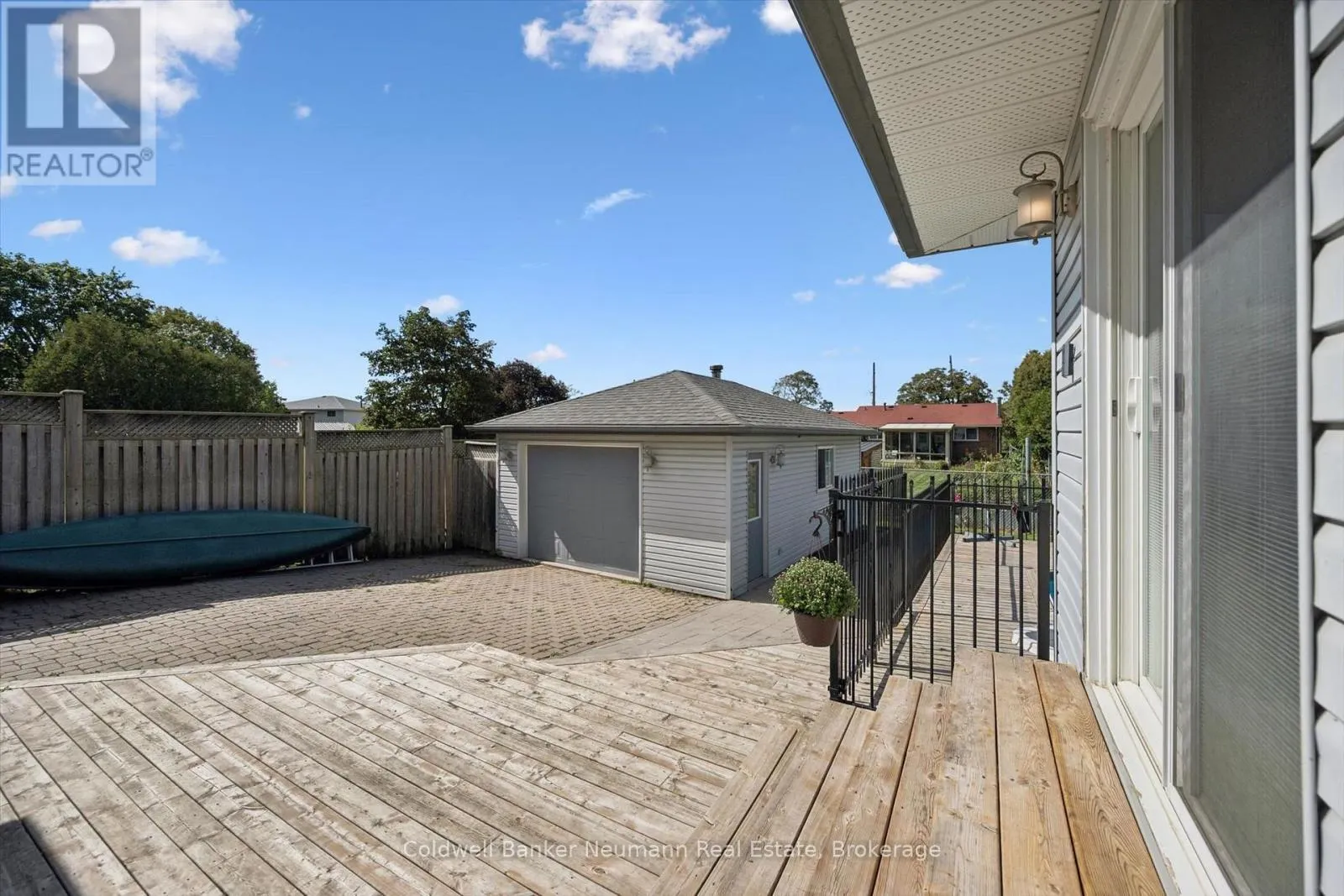 16 ARGYLE DRIVE