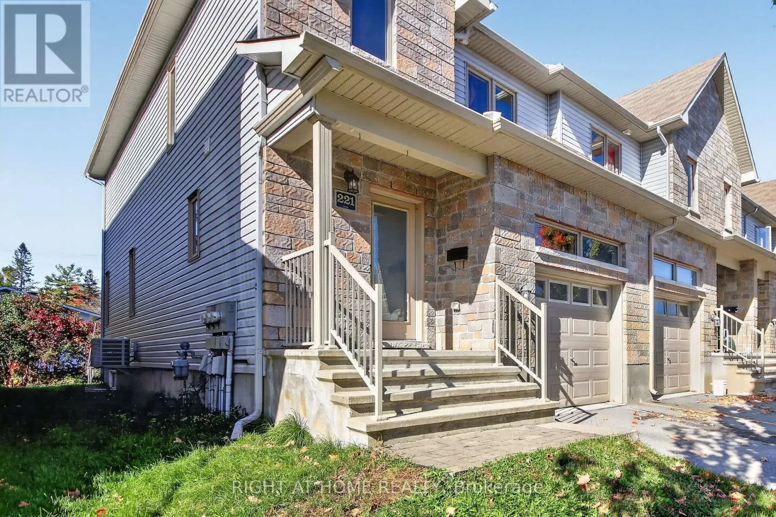221 KING STREET