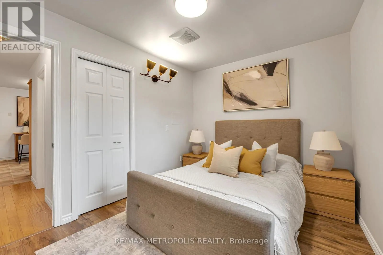 598 BLACK OAK CRESCENT