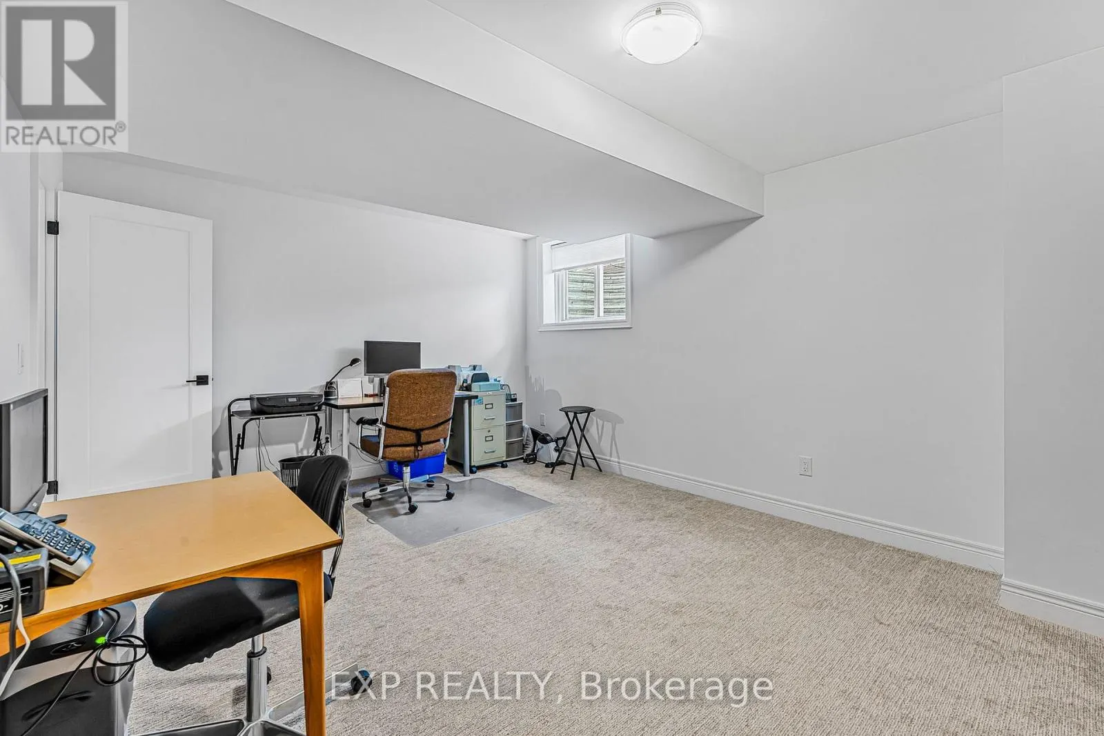 4242 VILLAGE CREEK DRIVE