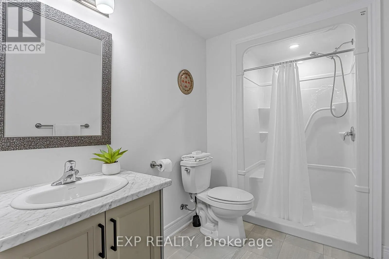4242 VILLAGE CREEK DRIVE