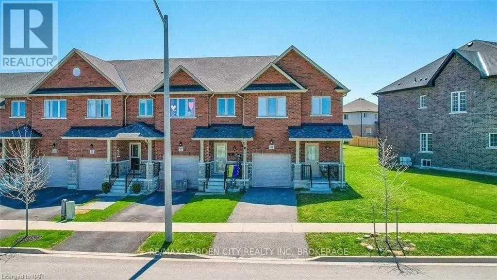 39 SUNSET WAY