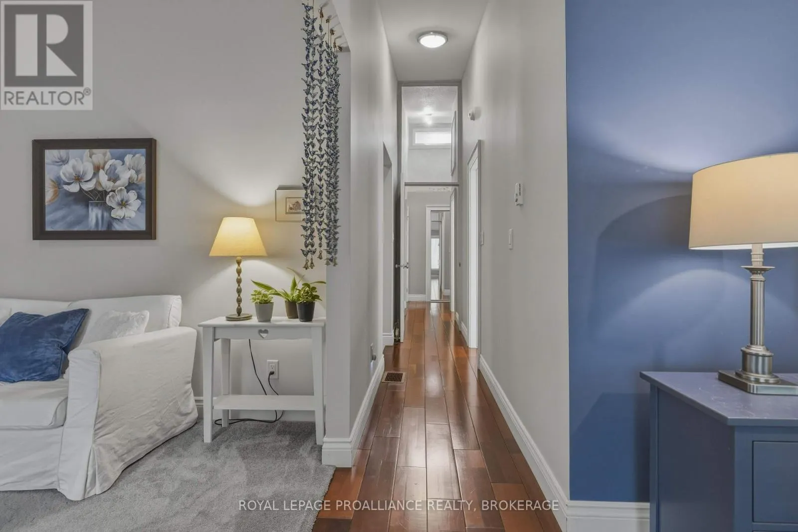 27 RIVERSIDE DRIVE