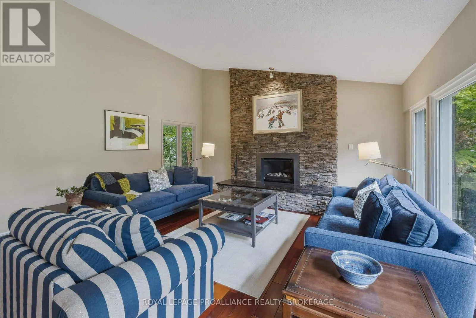 27 RIVERSIDE DRIVE