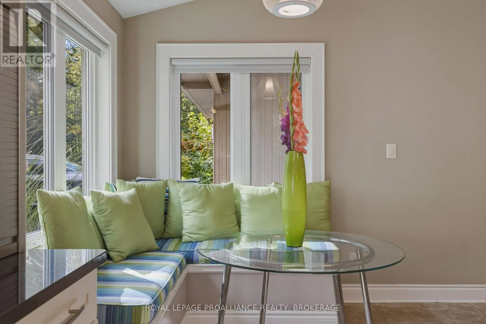 27 RIVERSIDE DRIVE