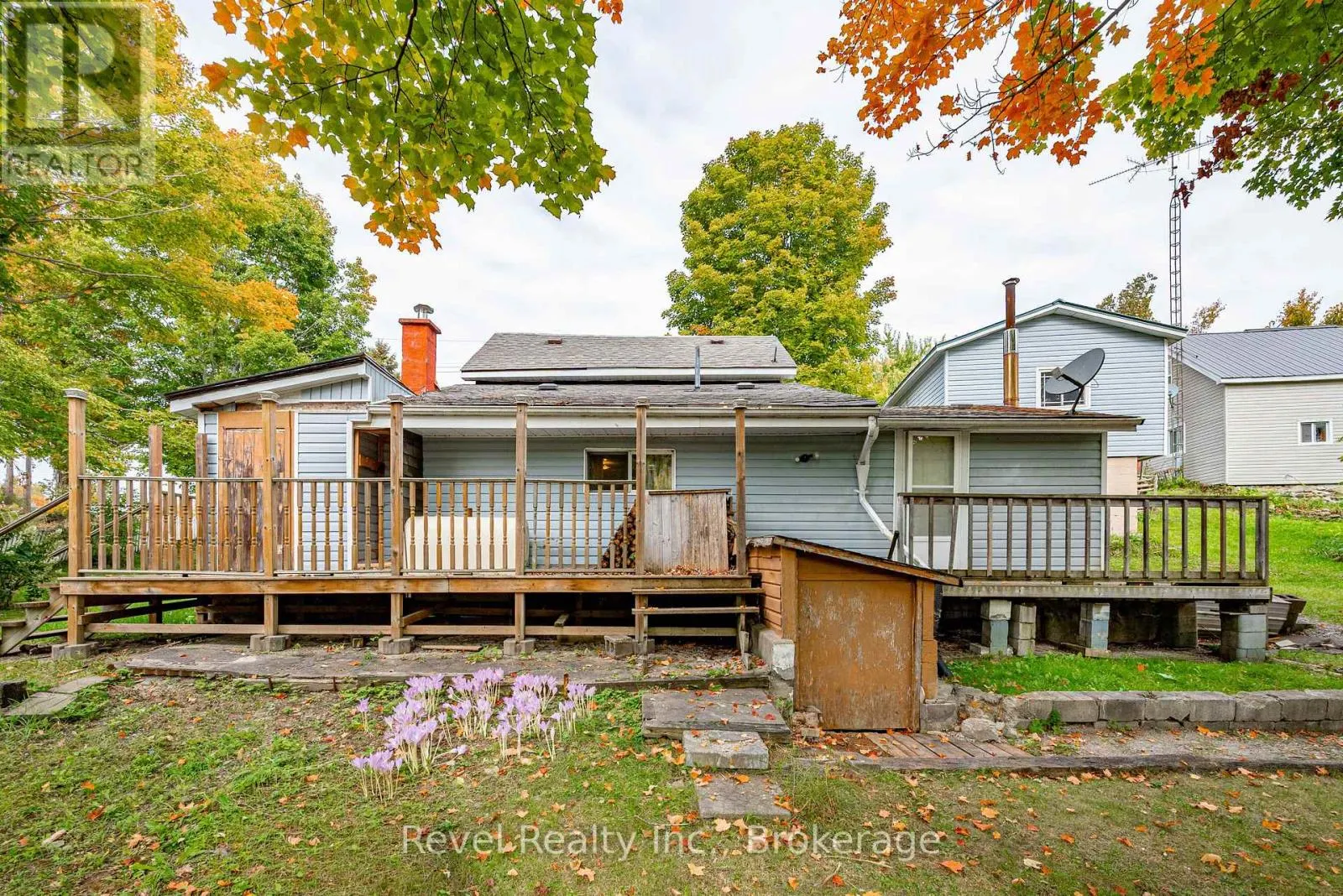 14 RICHMOND STREET E