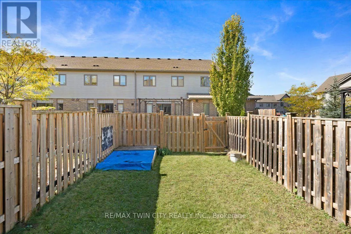 72 MEADOWRIDGE STREET