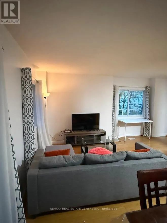 1 - 185 HIGHLAND CRESCENT