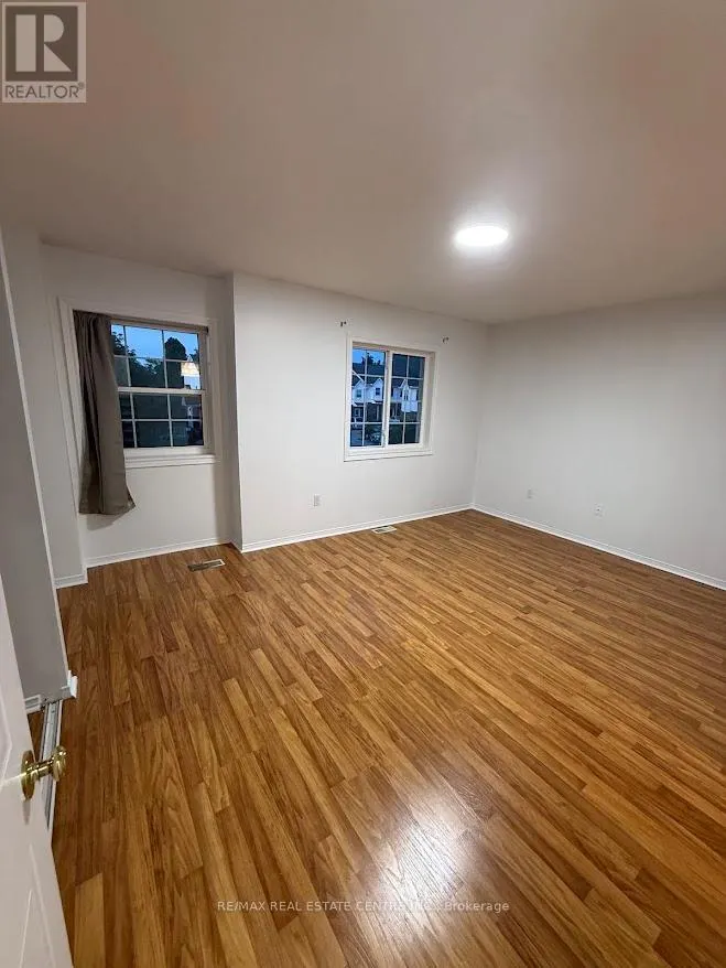 1 - 185 HIGHLAND CRESCENT