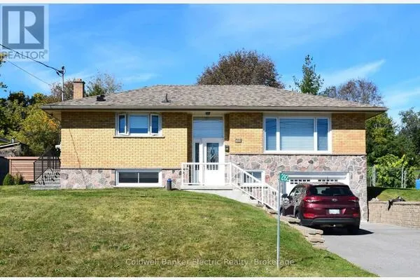 282 GIFFORD DRIVE