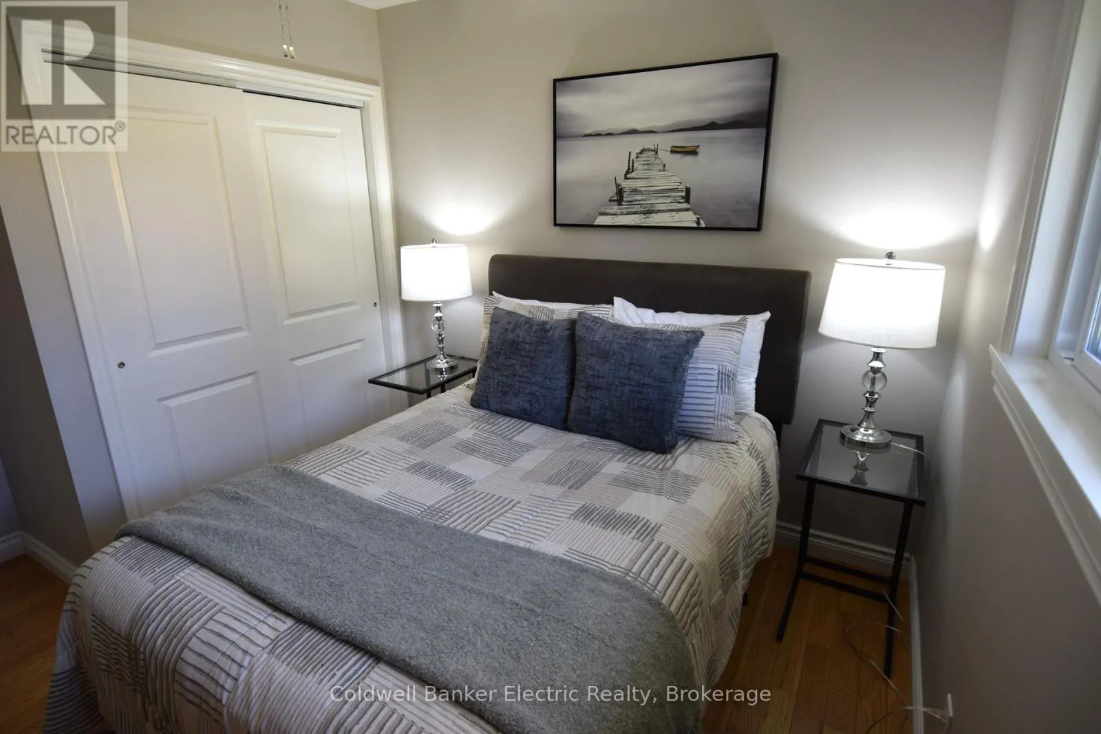 282 GIFFORD DRIVE