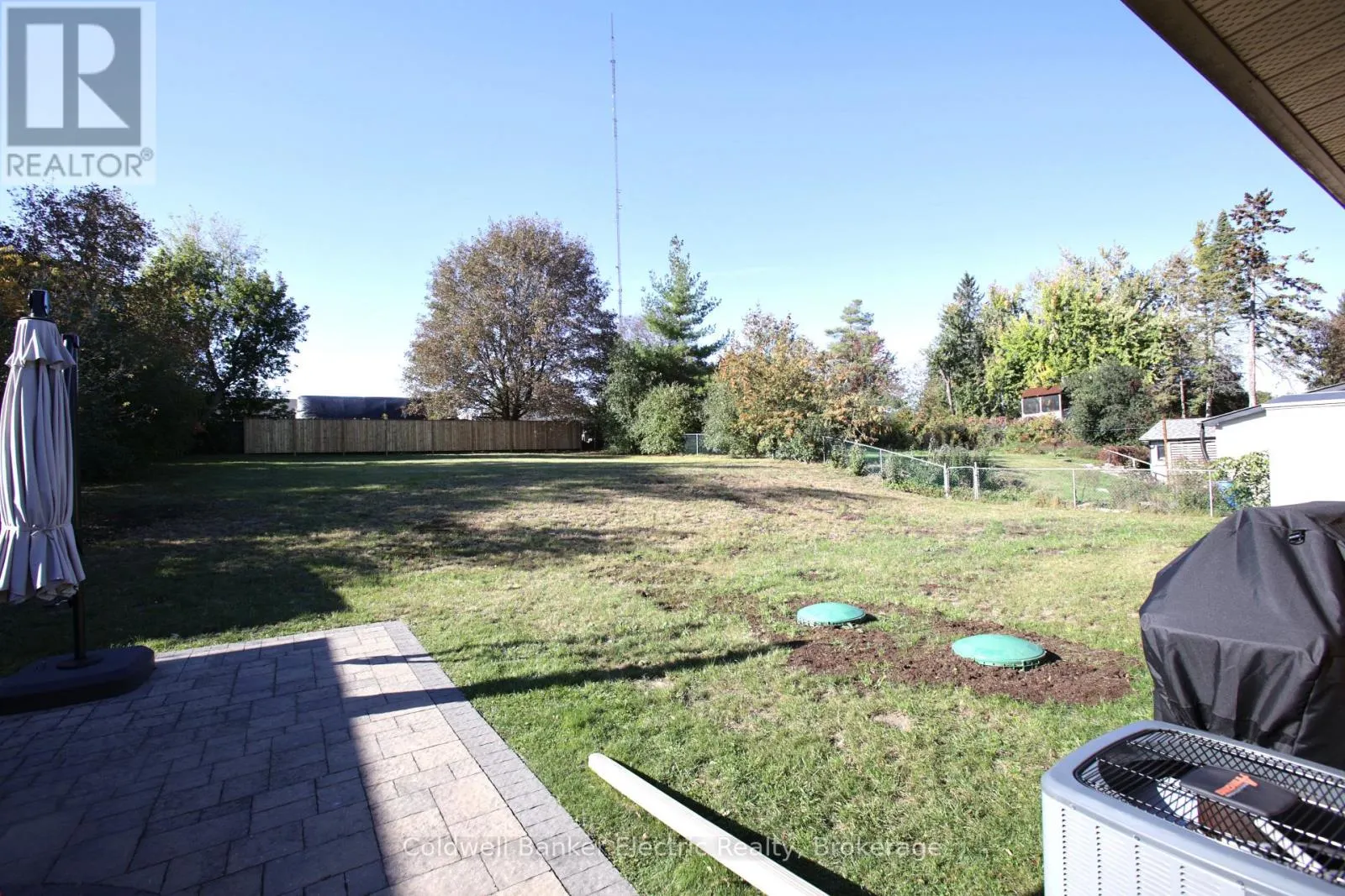 282 GIFFORD DRIVE