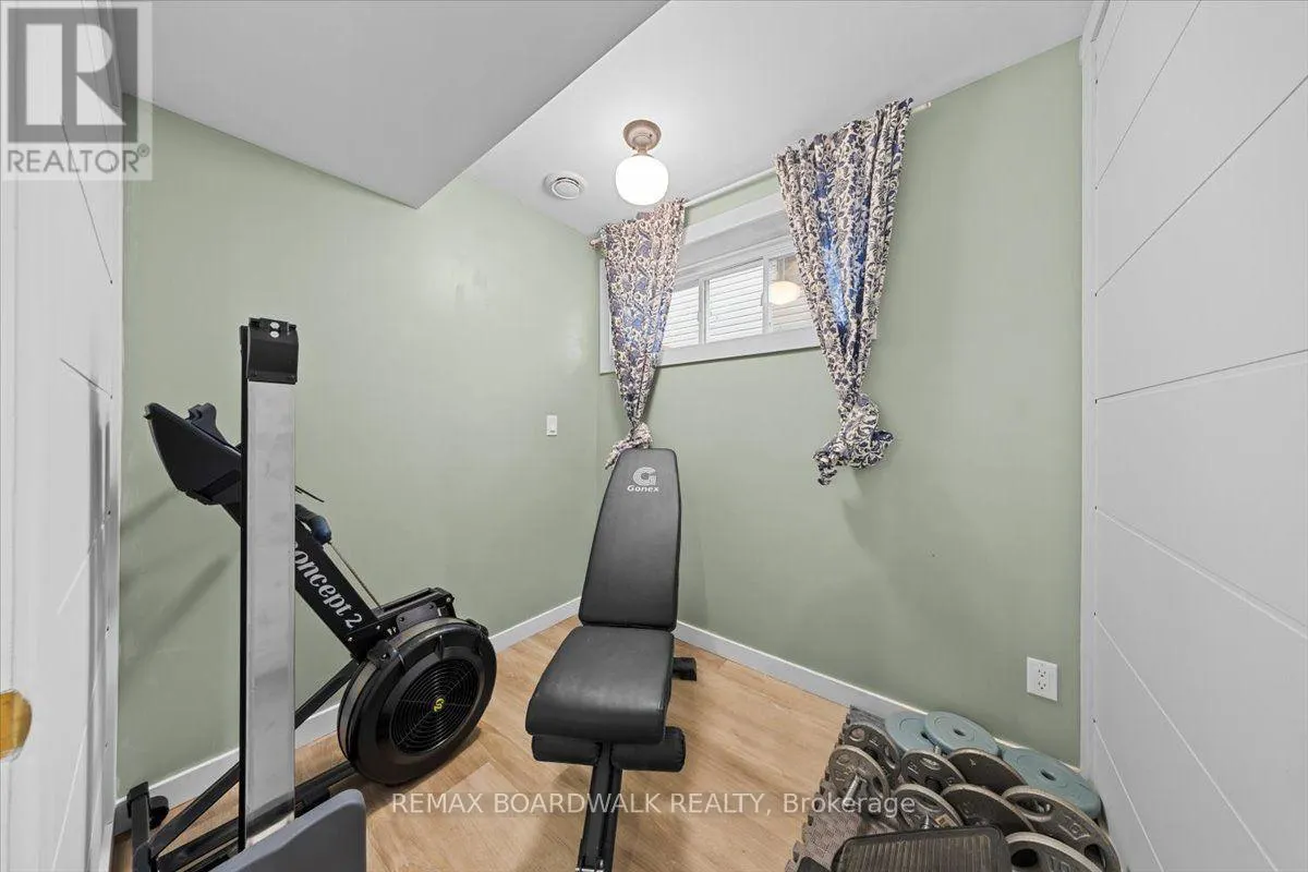 248 MUNRO STREET
