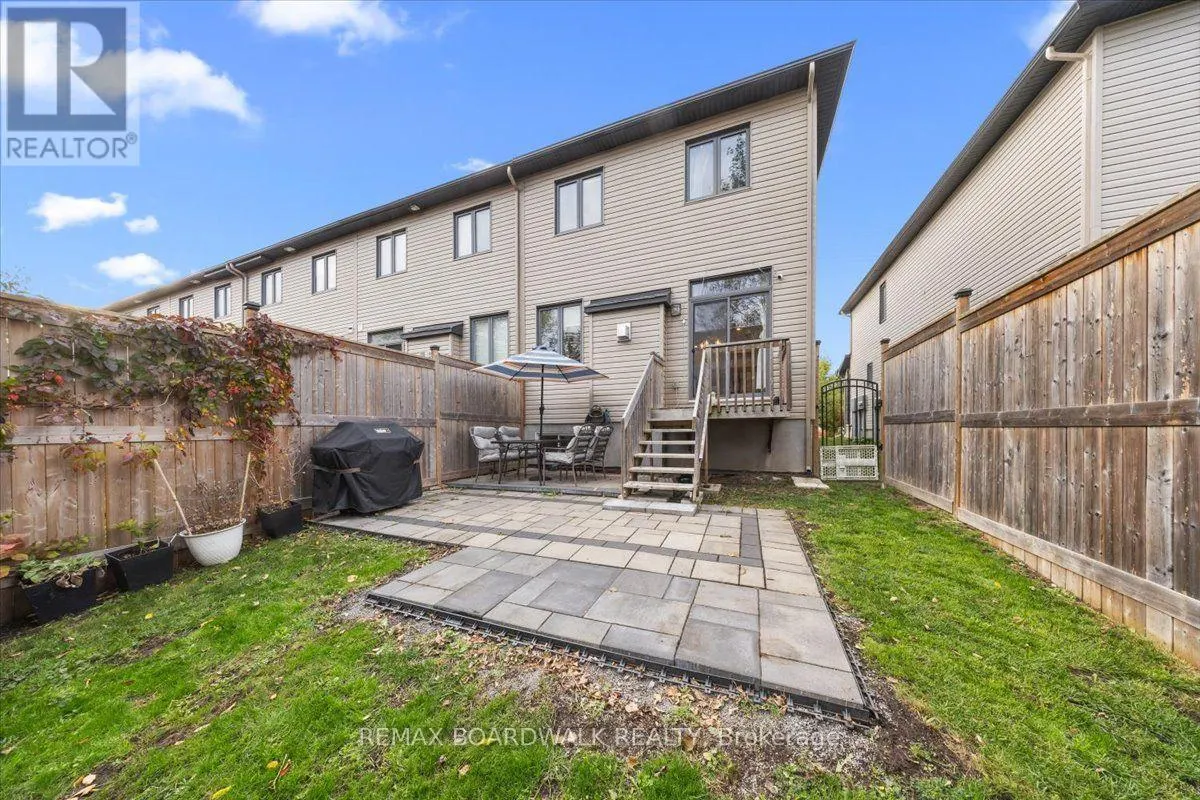 248 MUNRO STREET