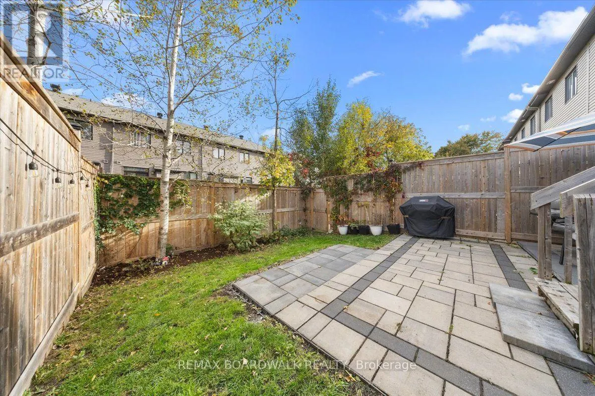 248 MUNRO STREET