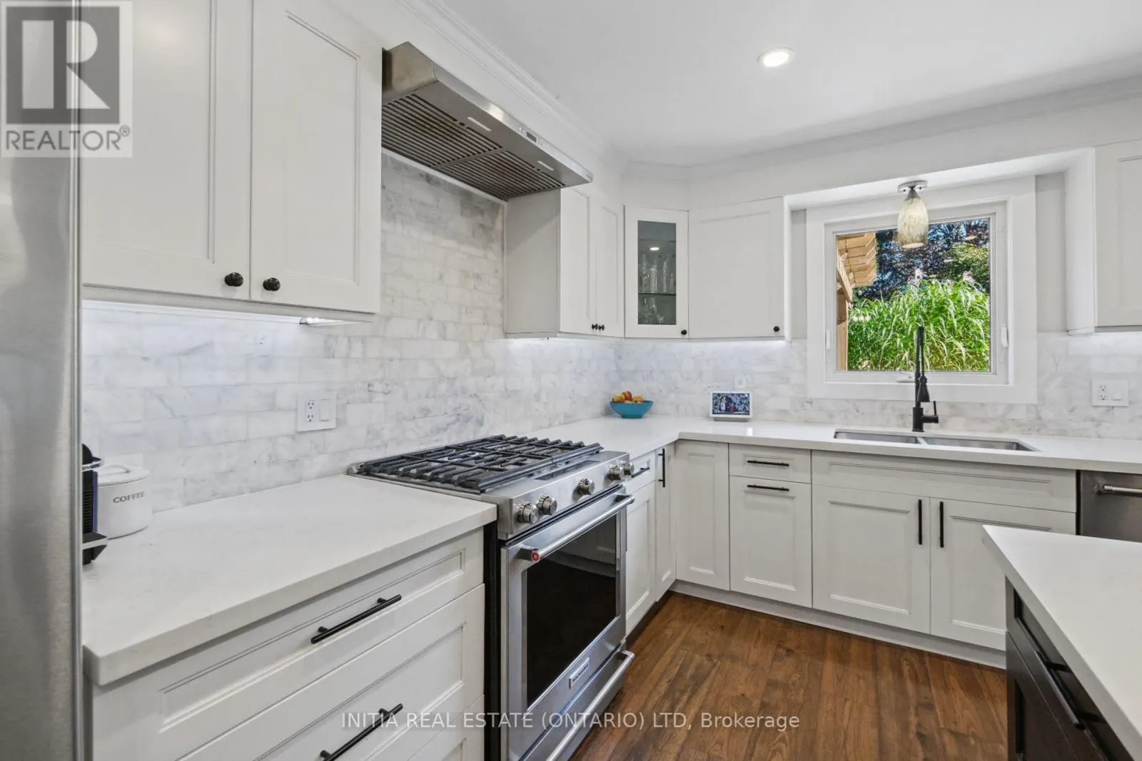 10 HANDORF DRIVE