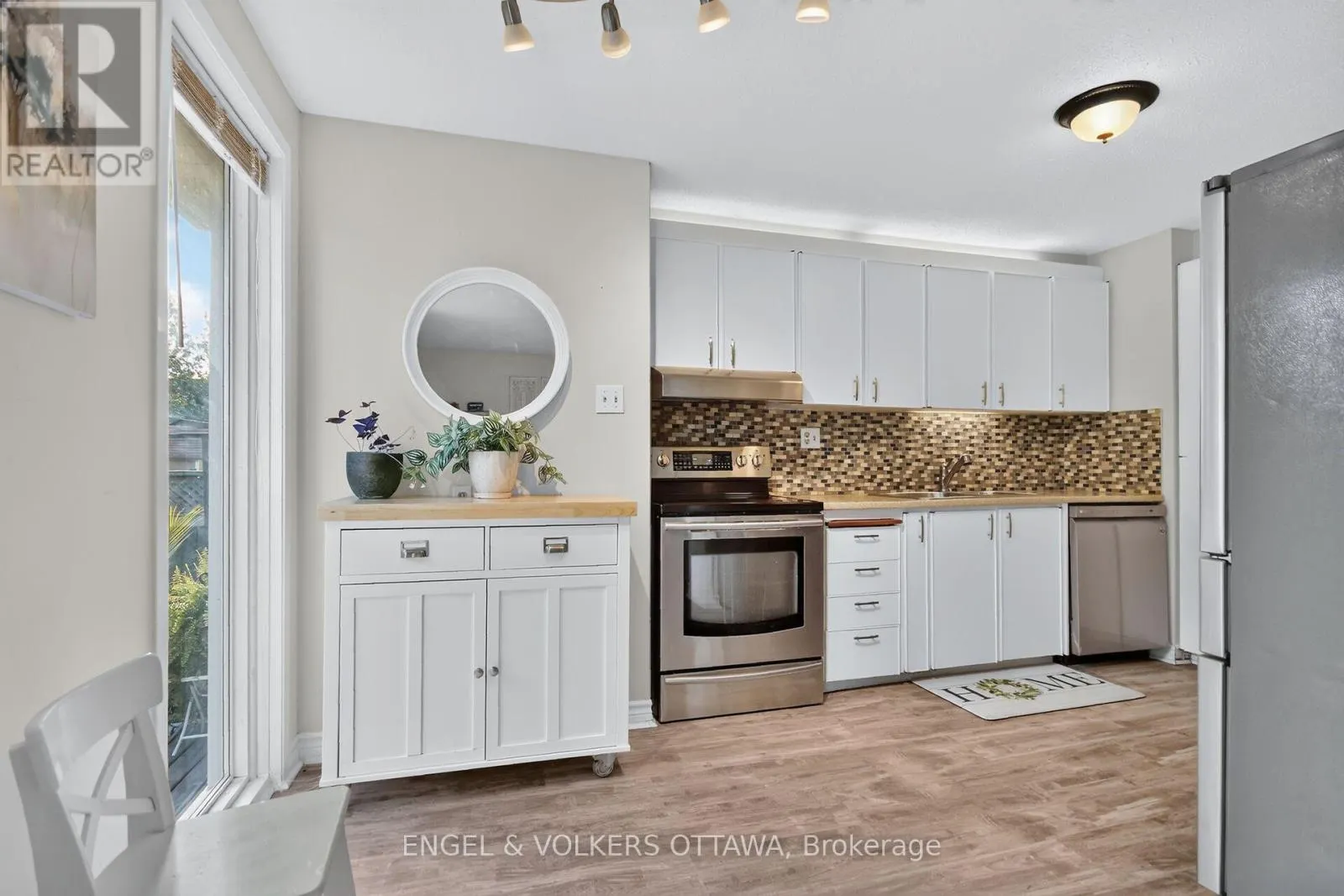 138 SHERWAY DRIVE
