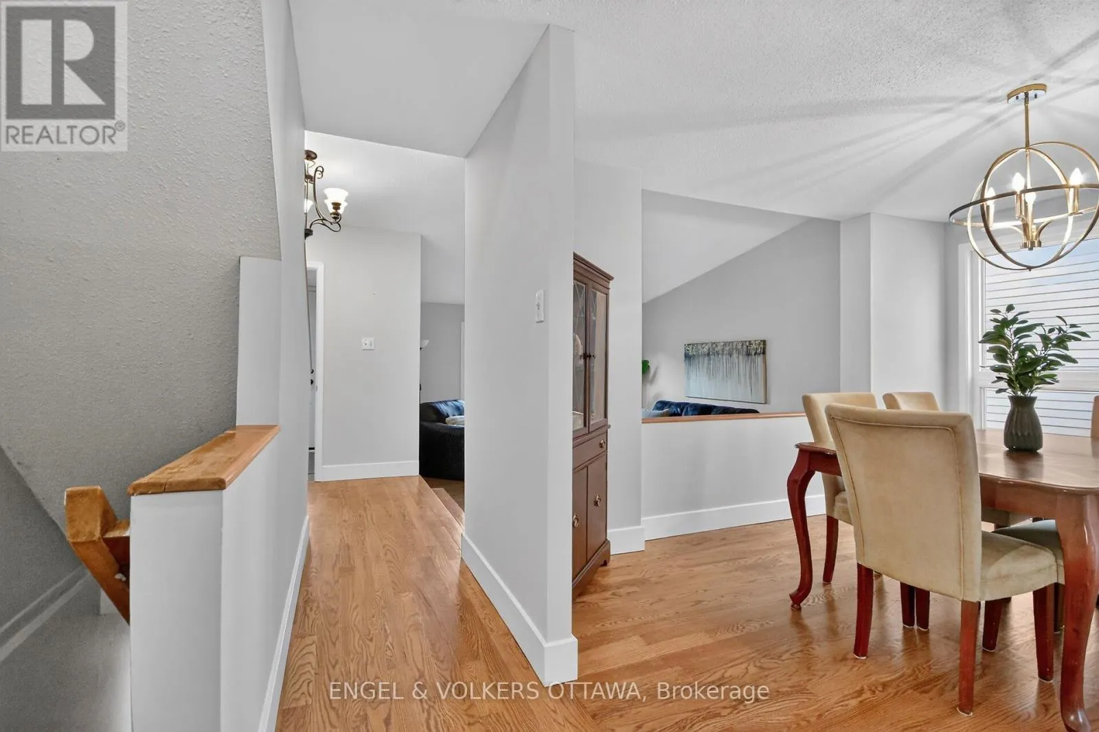 138 SHERWAY DRIVE