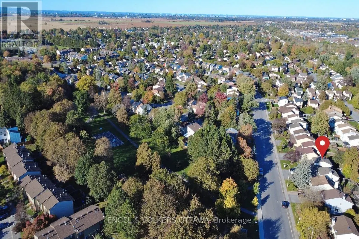 138 SHERWAY DRIVE