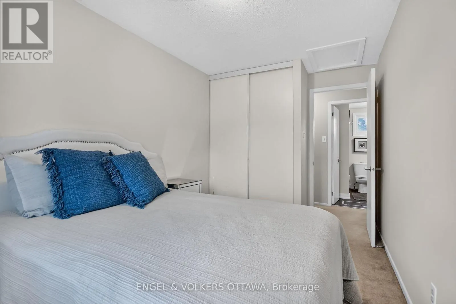 138 SHERWAY DRIVE