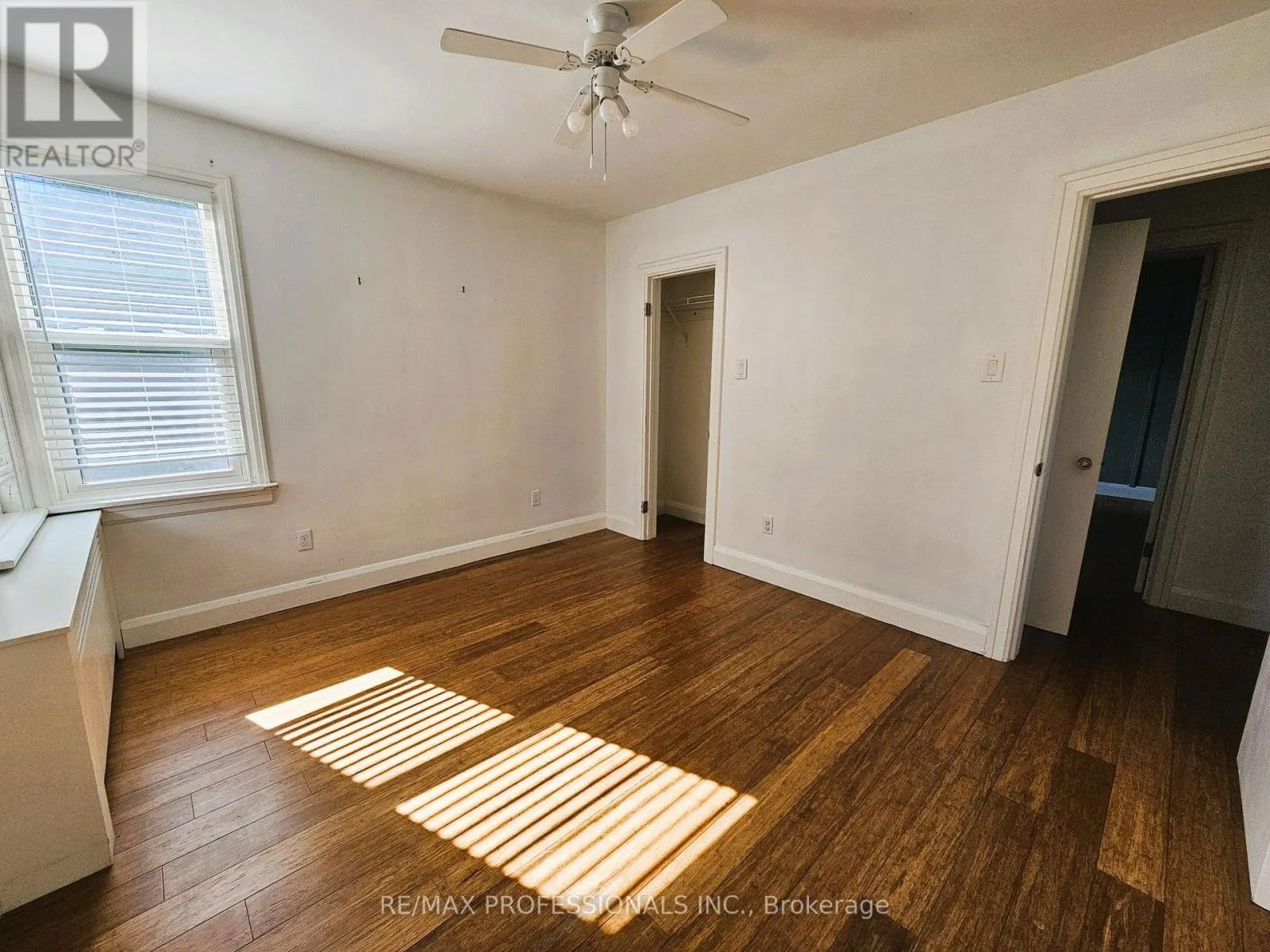 A-UPPER - 119 ERB STREET E
