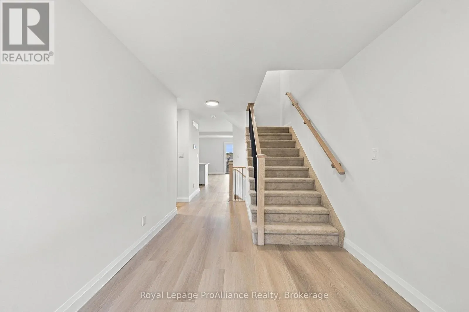 8 AMBROSIA WAY