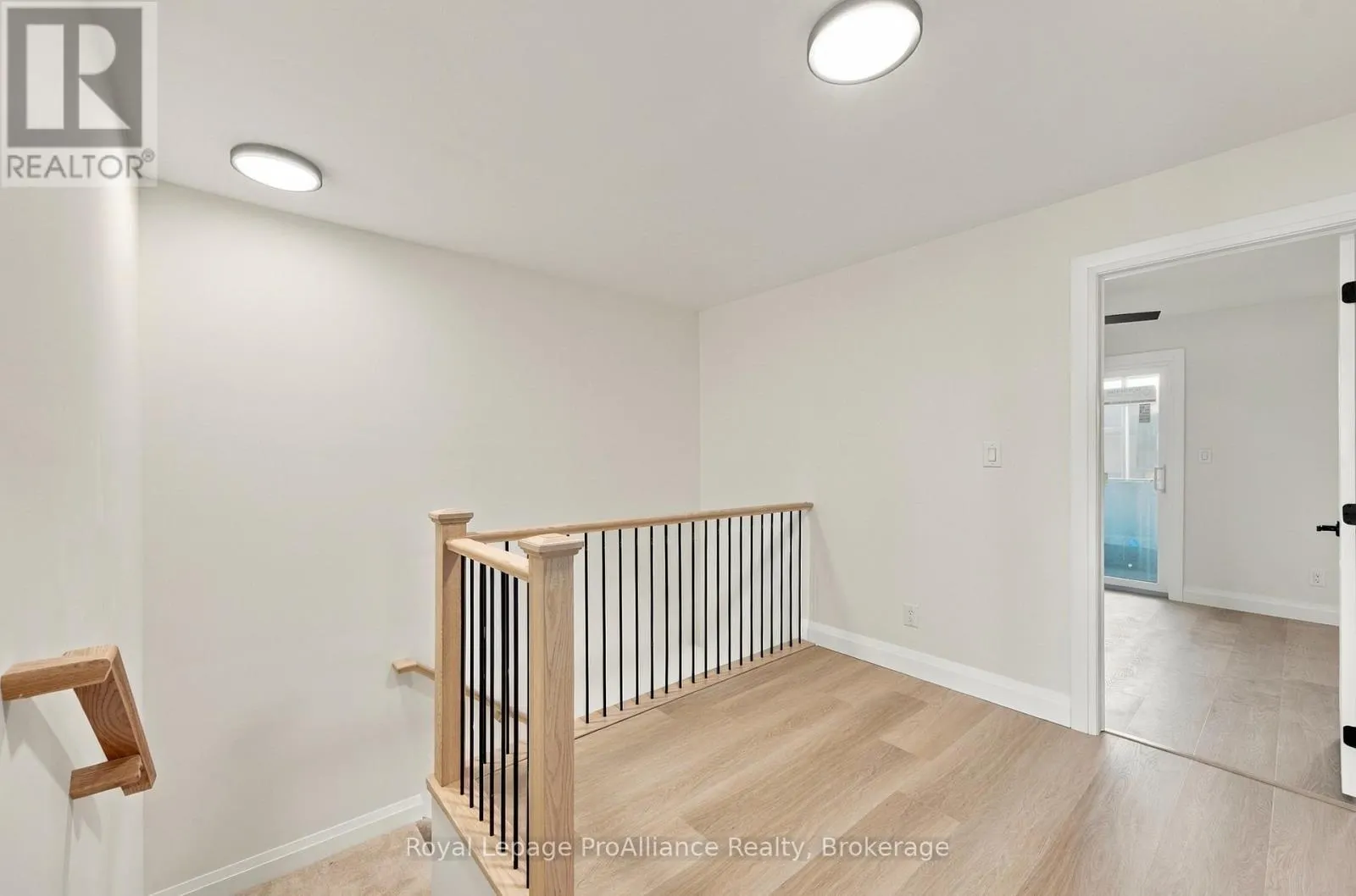 8 AMBROSIA WAY