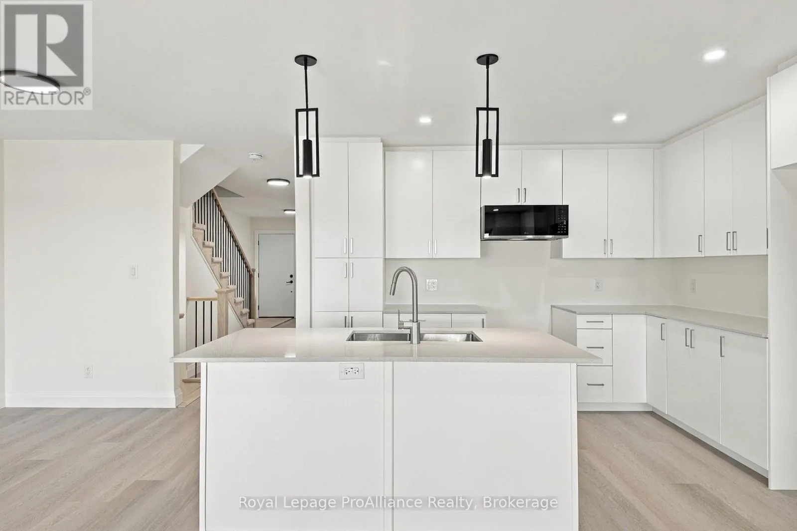 8 AMBROSIA WAY