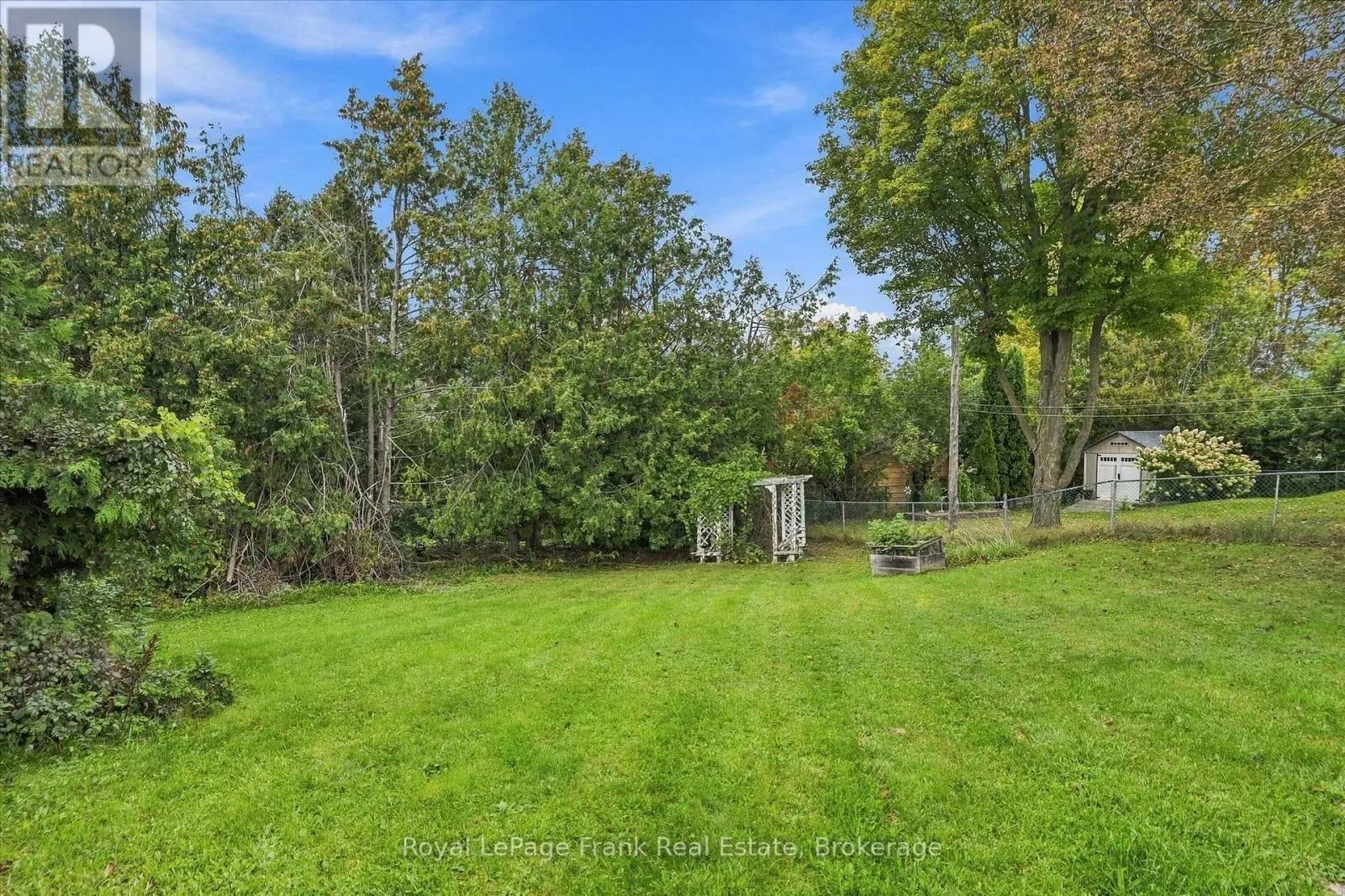 19 DALEVIEW AVENUE