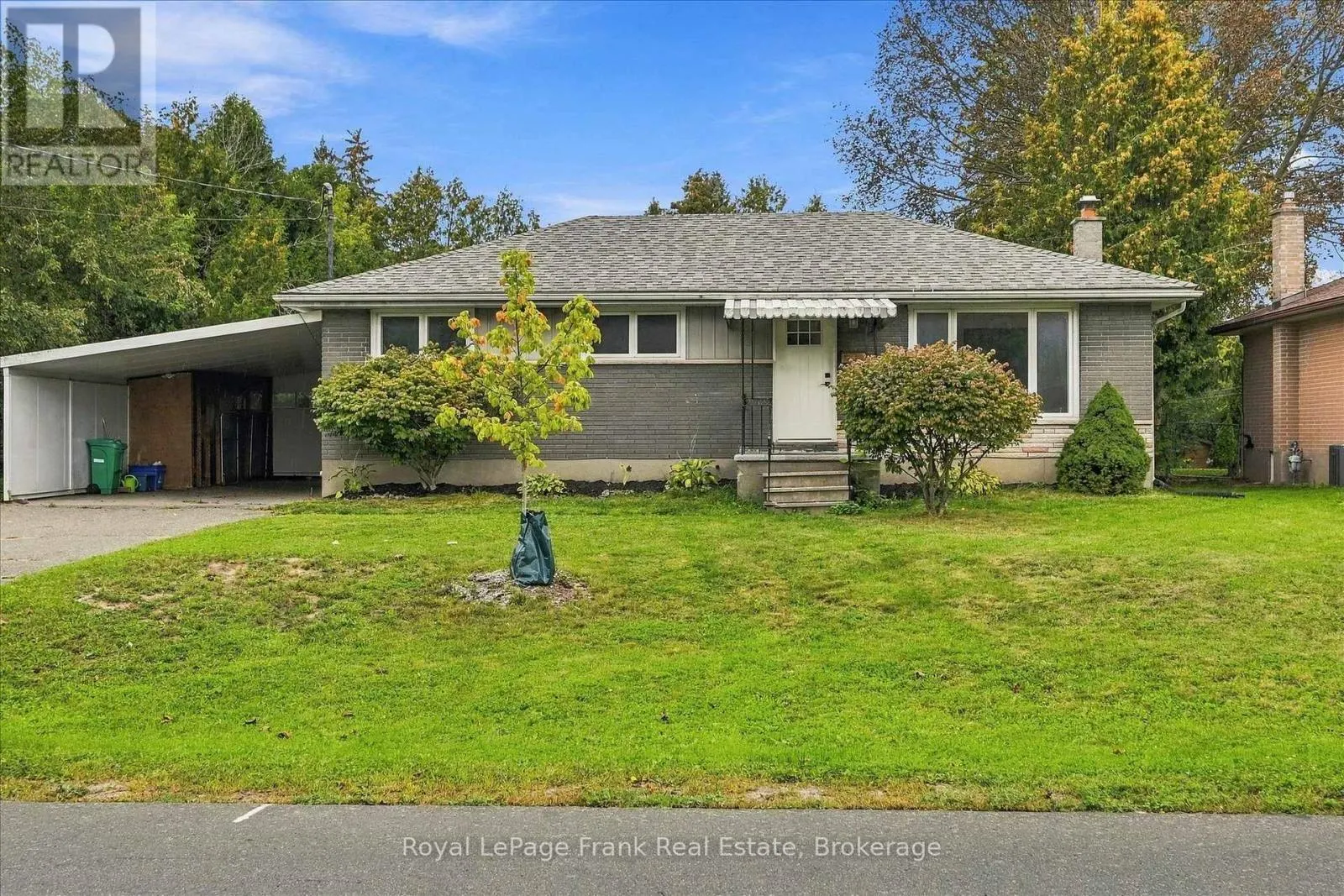 19 DALEVIEW AVENUE