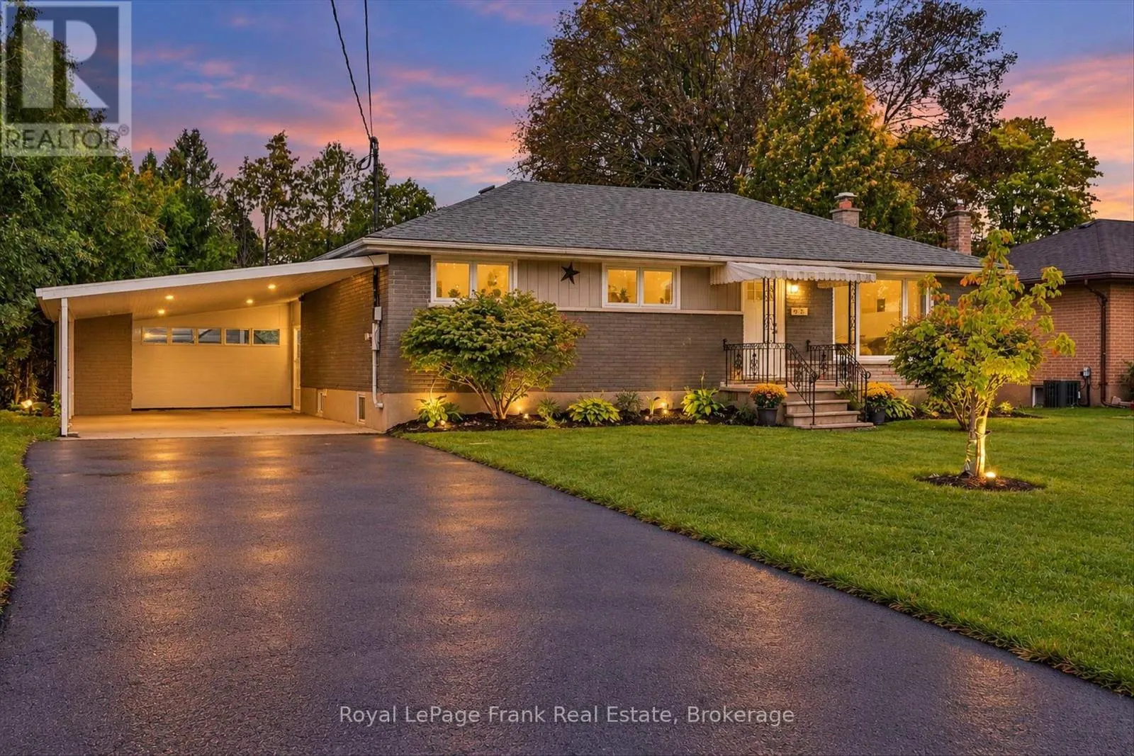 19 DALEVIEW AVENUE