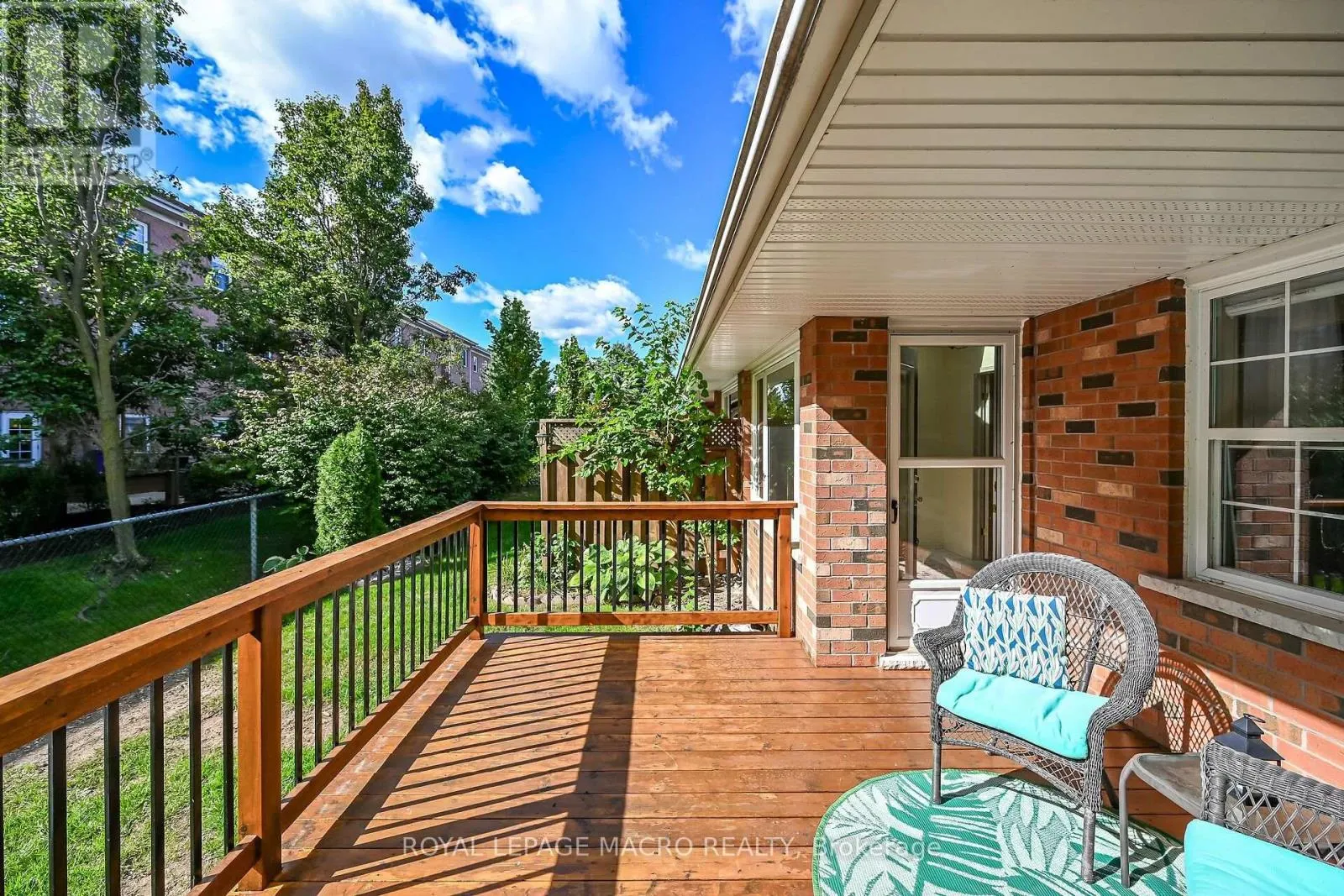 4 - 4108 LOGANBERRY COURT