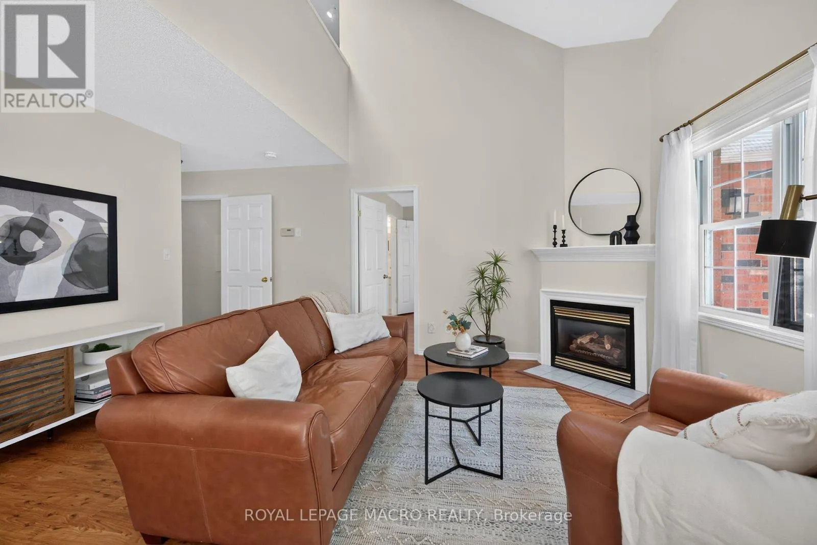 4 - 4108 LOGANBERRY COURT