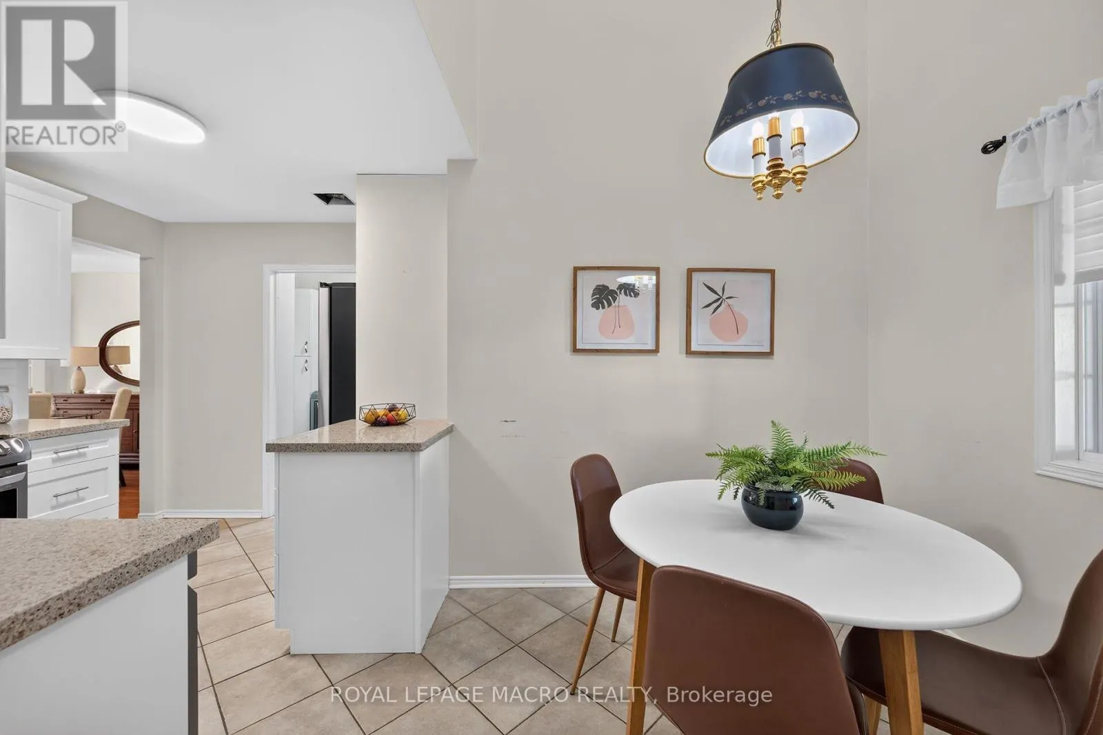 4 - 4108 LOGANBERRY COURT