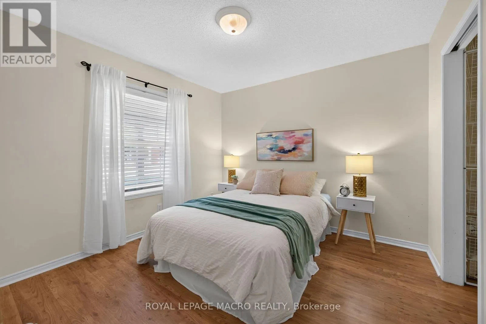4 - 4108 LOGANBERRY COURT