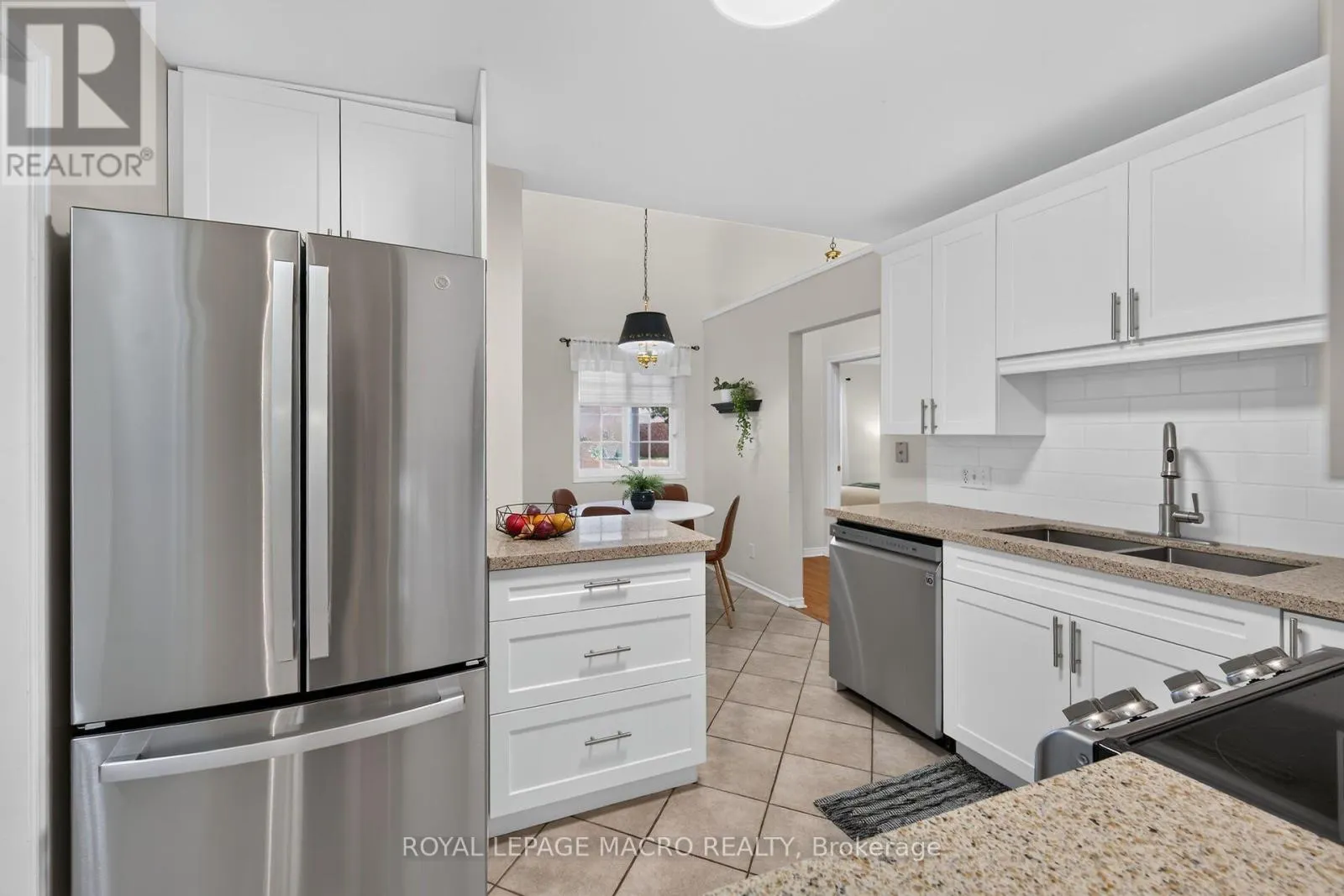 4 - 4108 LOGANBERRY COURT