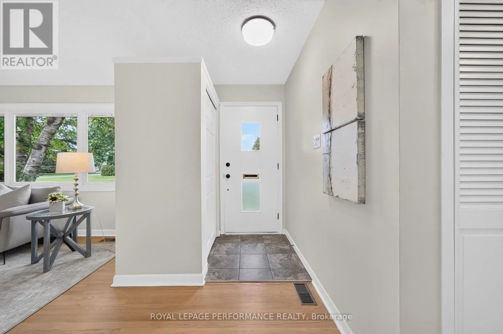 21 MILLBROOK CRESCENT