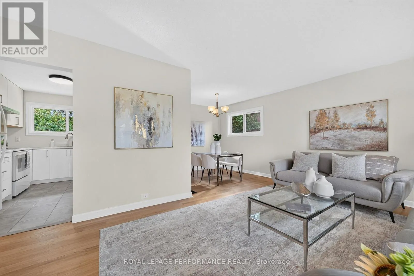 21 MILLBROOK CRESCENT