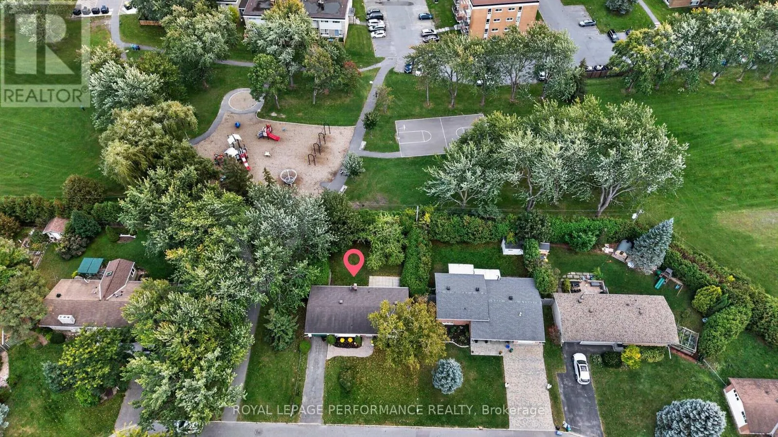 21 MILLBROOK CRESCENT