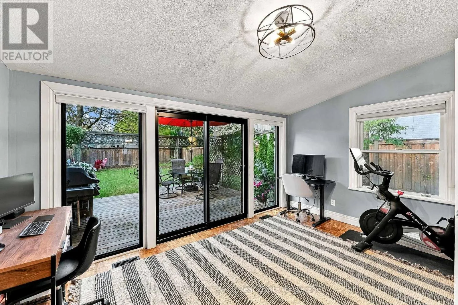 28 UNIVERSITY AVENUE W
