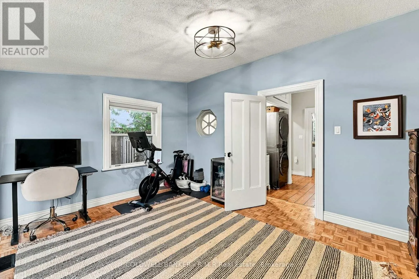 28 UNIVERSITY AVENUE W