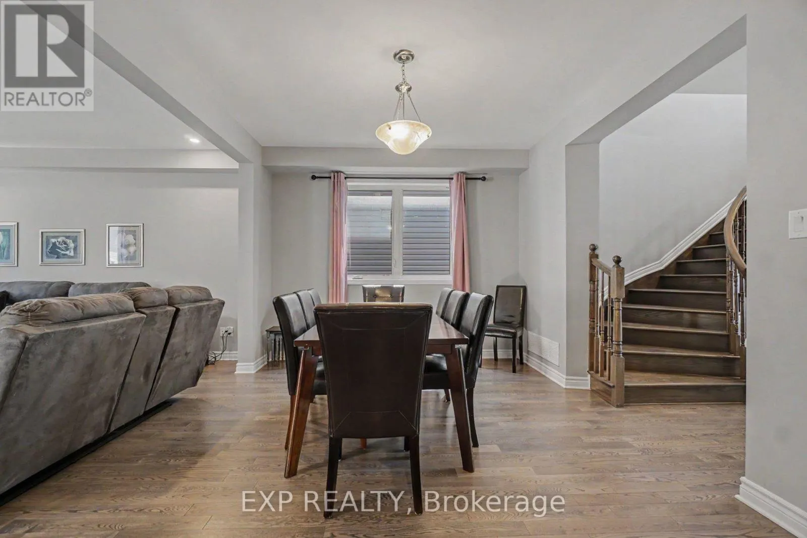719 CASHMERE TERRACE