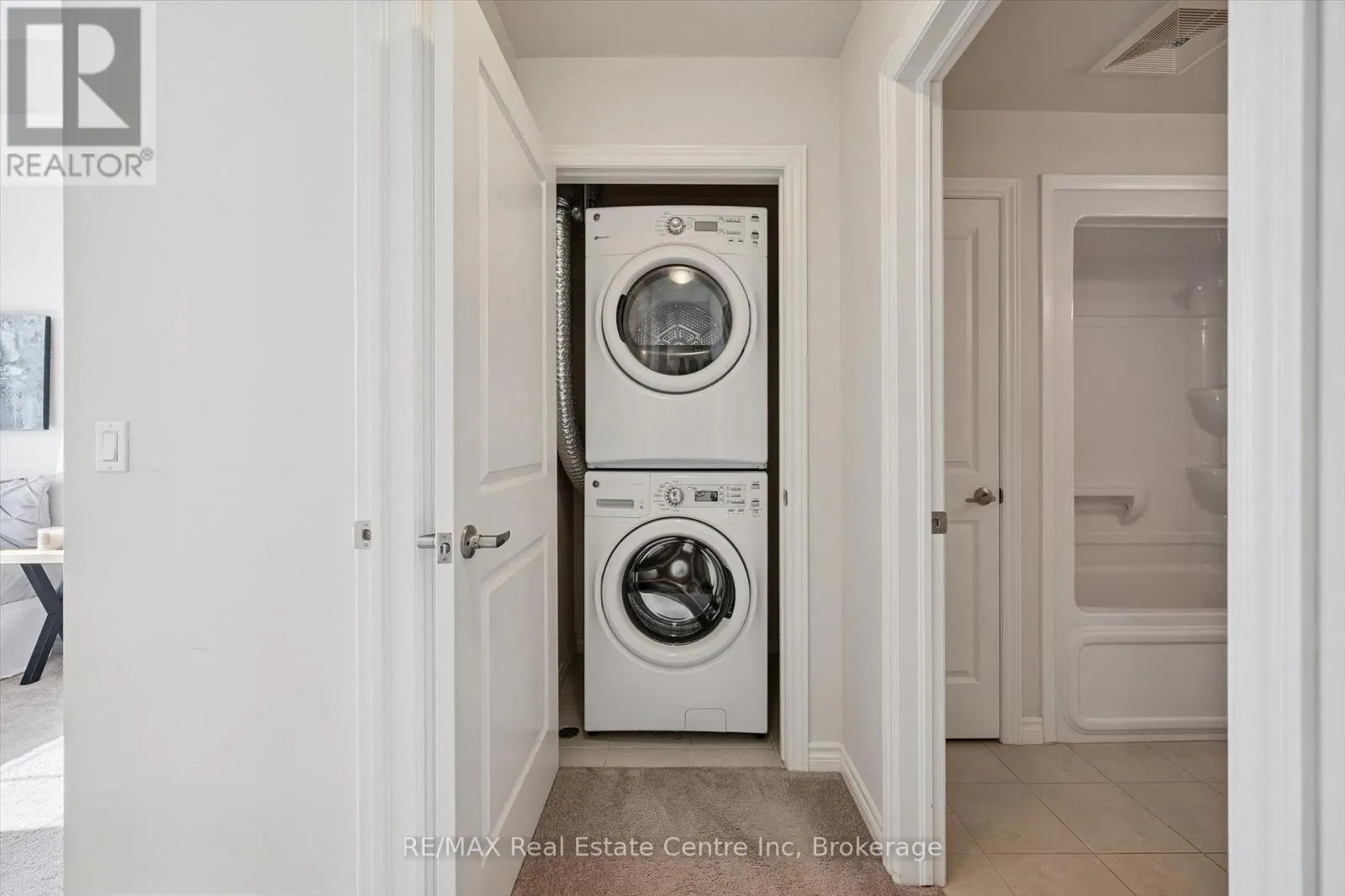 134 - 1077 GORDON STREET #134