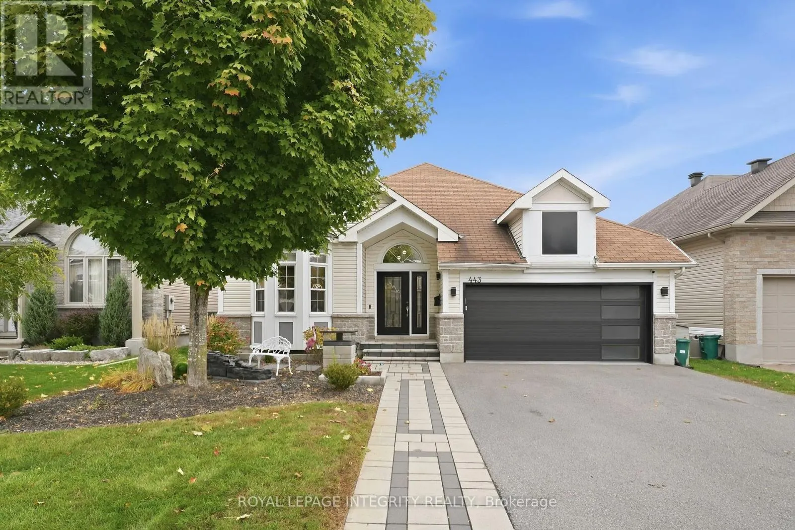 443 LANDSWOOD WAY