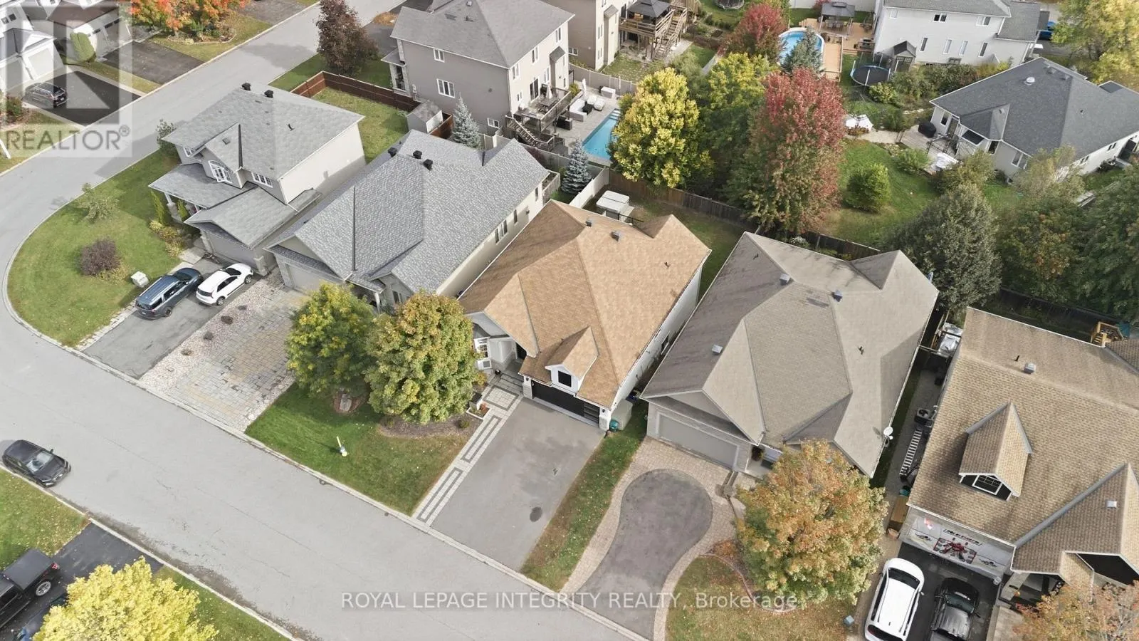443 LANDSWOOD WAY