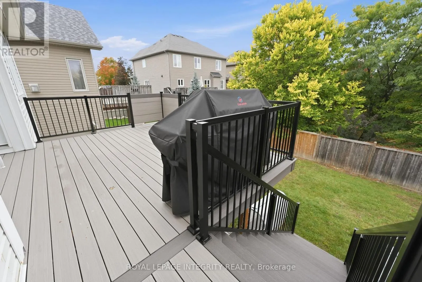443 LANDSWOOD WAY