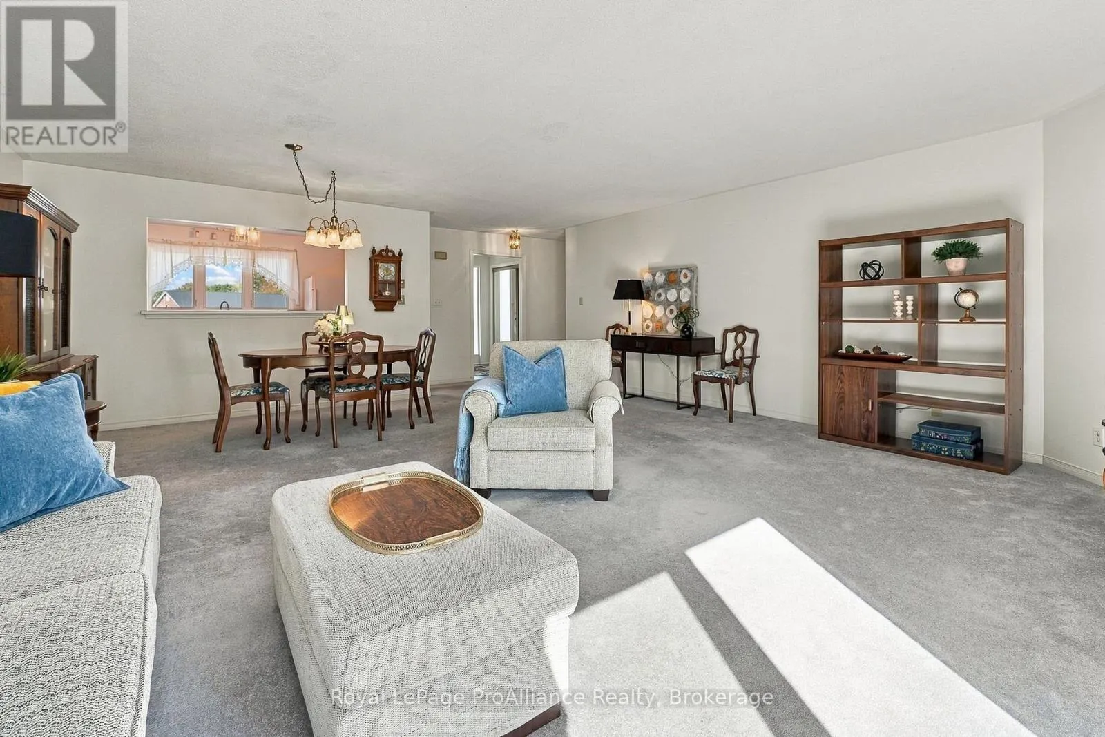 10 - 179 HERCHIMER AVENUE #10