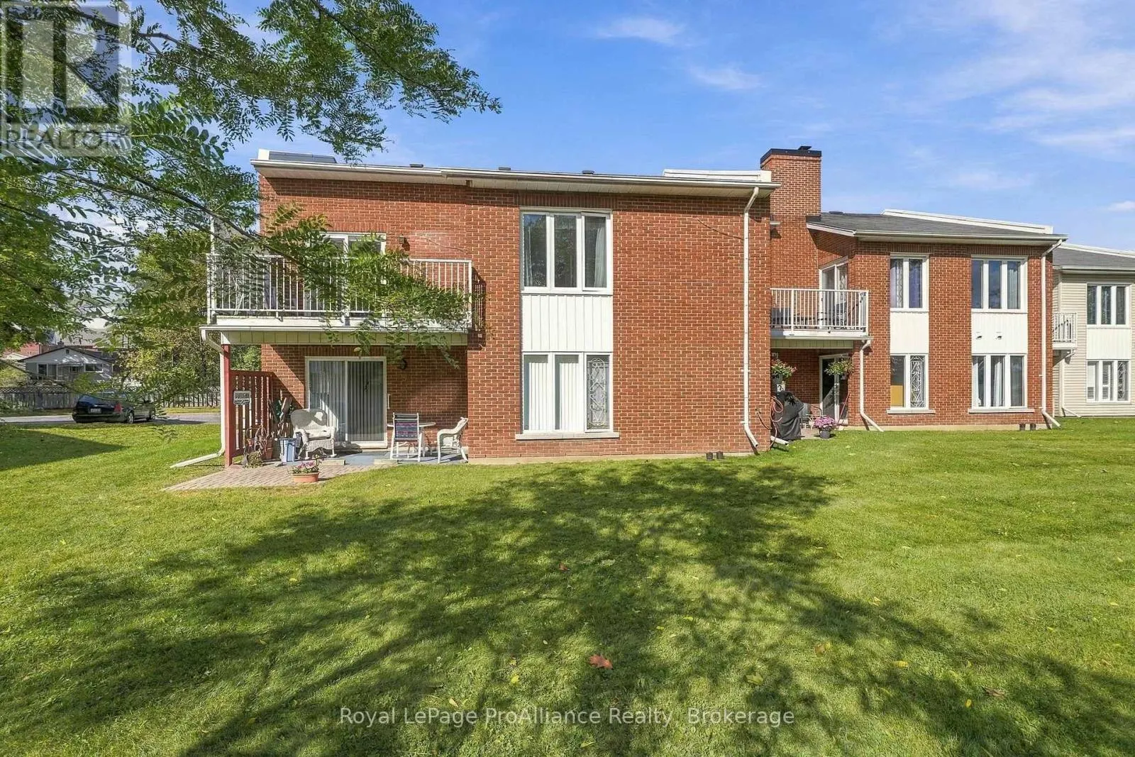 10 - 179 HERCHIMER AVENUE #10